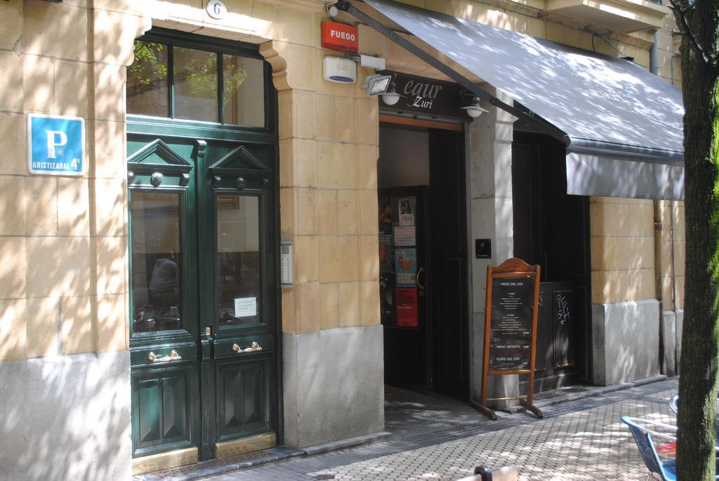 Pension Aristizabal San Sebastián Eksteriør billede